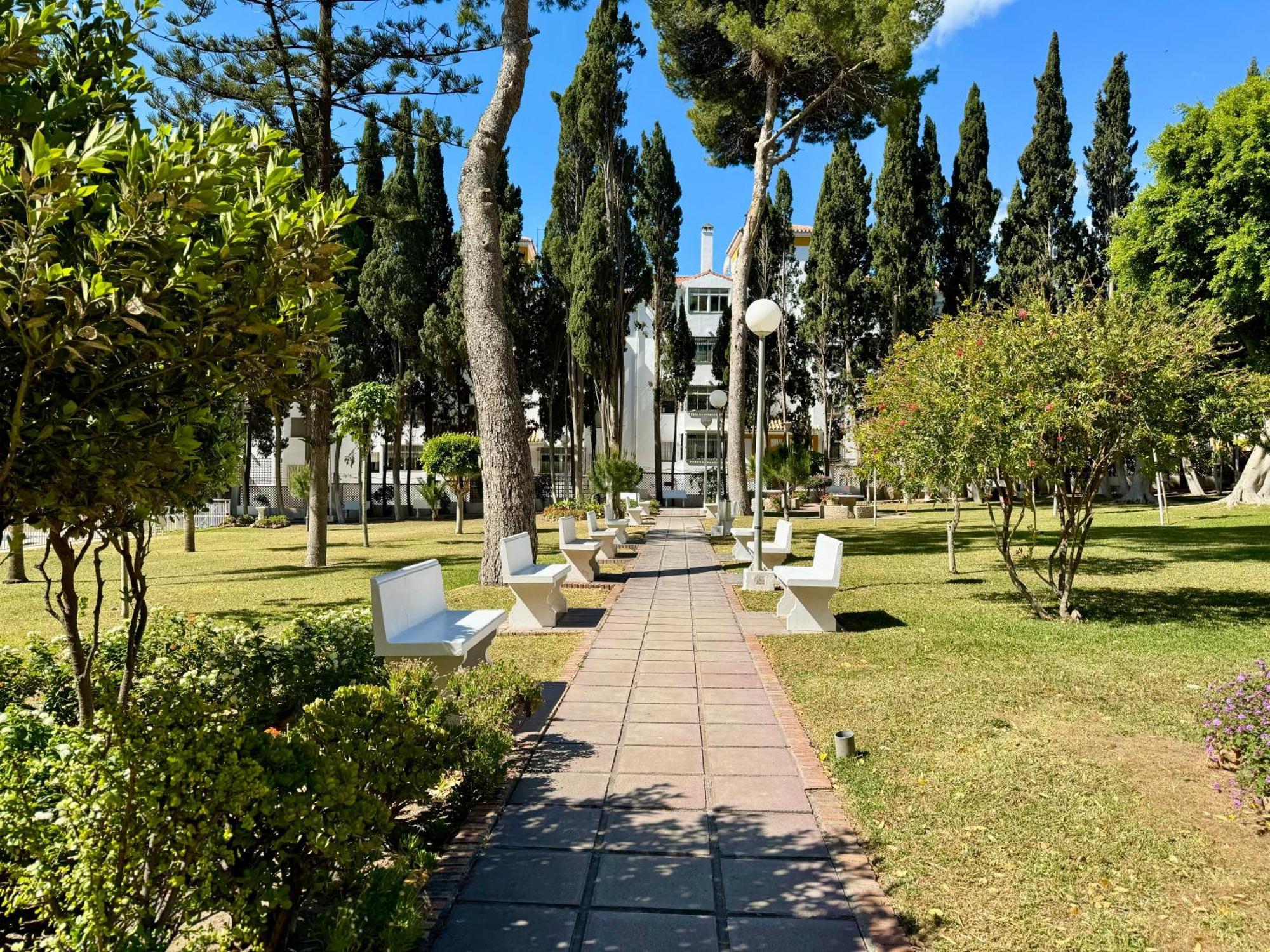 Apartamento Amplia Terraza Con Maravillosas Vistas Muy Cerca De La Playa Torremolinos